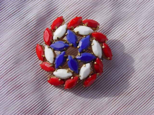 Vintage Rhinestone Brooch Old Patriotic Colors il fullxfull 199049919 Favorite Vintage Finds of the Week Memorial Day