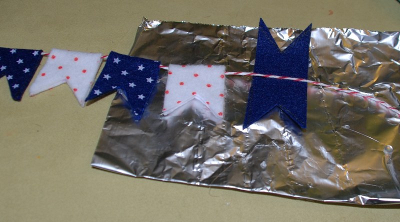 DSC_0194_800x444 dsc 0194 800x444 DIY Patriotic Mini Bunting