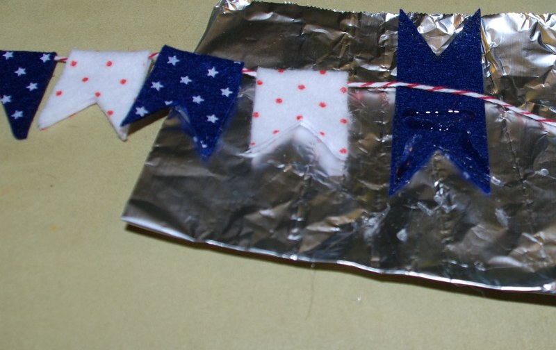 DSC_0195_800x504 dsc 0195 800x504 DIY Patriotic Mini Bunting