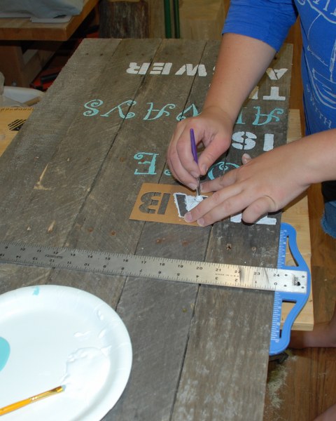 DSC_0243_480x600 dsc 0243 480x600 DIY Pallet Art
