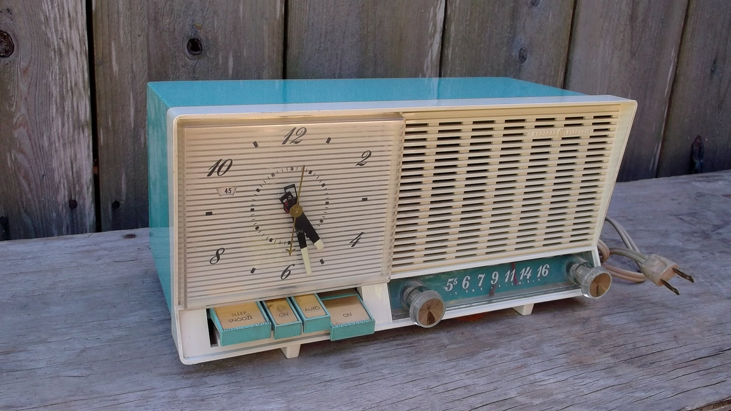 vintage 50s clock radio il fullxfull 3451874001 Favorite Vintage Finds of the Week June 25th