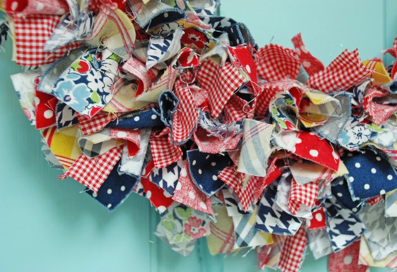DSC_0035_800x547 dsc 0035 800x547 DIY Summer Rag Wreath