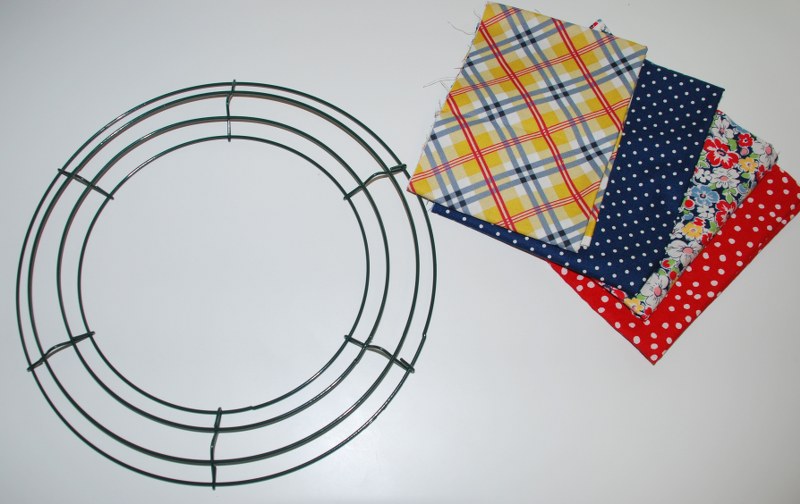 DSC_0055_800x504 dsc 0055 800x504 DIY Summer Rag Wreath