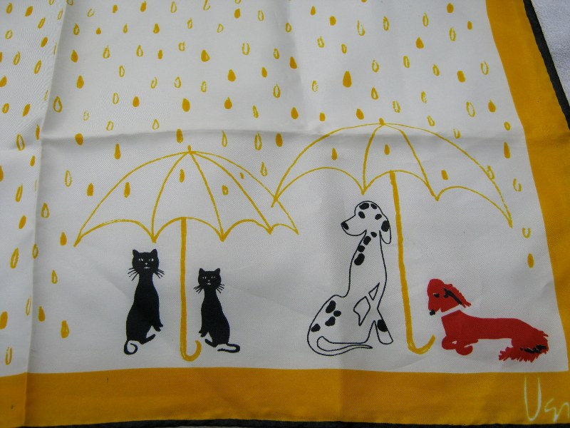 Vera Neuman scarf raining cats and dogs il fullxfull 350891653 800x600 Favorite Vintage Finds of the Week August 20th