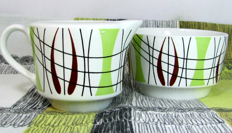 MidMod Abstract Creamer & Sugar, Retro Mid Century Modern Barratt's Delphatic White Jug/Bowl, Green Brown Black Atomic Geometric Linear 195 il fullxfull 358881883 800x460 Favorite Vintage Finds of the Week October 1st