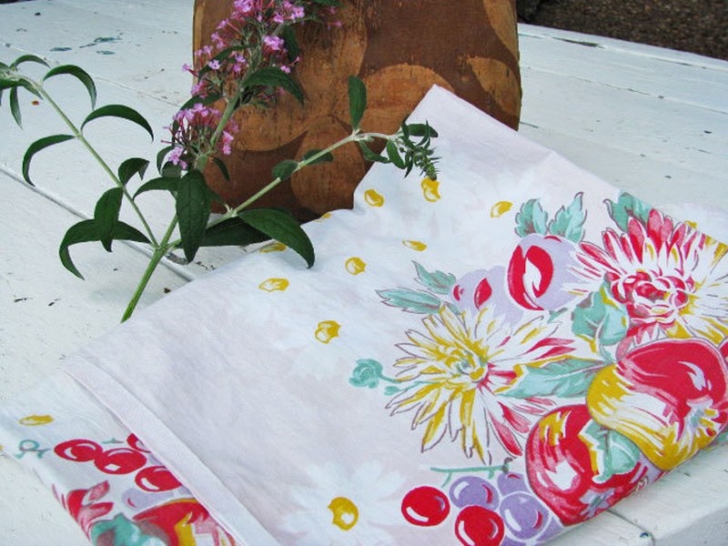 Vintage Fruit Tablecloth Flowers // Farmhouse COTTAGE Shabby Chic RETRO // 1940's 1950's il fullxfull 362198451 nm0y 800x600 Favorite Vintage Finds of the Week September 17th