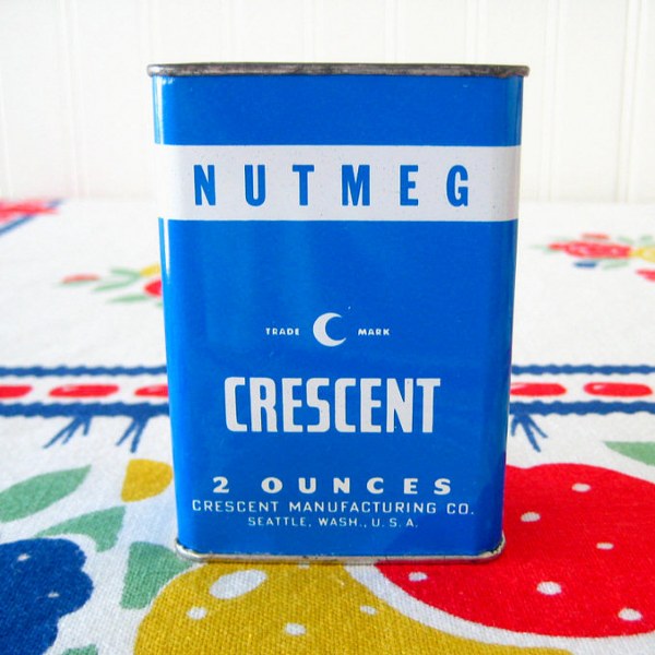1950s Vintage Crescent MOON Blue Nutmeg Spice Tin Seattle, SUPER Clean il fullxfull 369987297 of96 600x600 Favorite Vintage Finds of the Week September 3rd