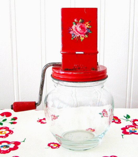 1950s Vintage Kitchen Grater Red Tin Top Hazel Atlas Jar il fullxfull 371537519 ficp 528x600 Favorite Vintage Finds of the Week September 3rd