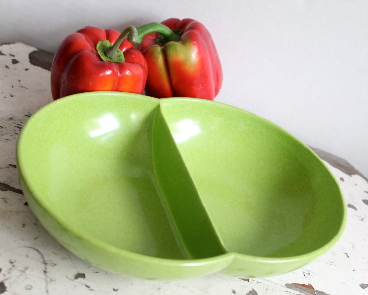 1950s Lime Green Branchell Melmac Serving Dishes il fullxfull 376724728 last 749x600 Favorite Vintage Finds of the Week October 1st