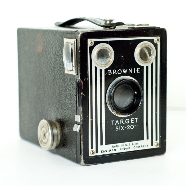 Kodak Brownie Target Six-20 1940s vintage box camera il fullxfull 321683961 600x600 Favorite Vintage Finds of the Week October 22nd