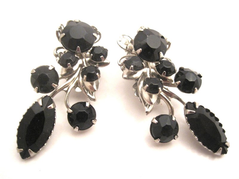 Vintage 1950s Jet Black Rhinestone Earrings il fullxfull 387085435 k7pn 800x600 Favorite Vintage Finds of the Week October 22nd