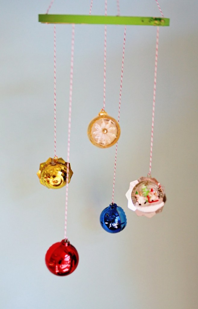 IMG 5624 675x1050 658x1024 DIY Vintage Ornament Mobile