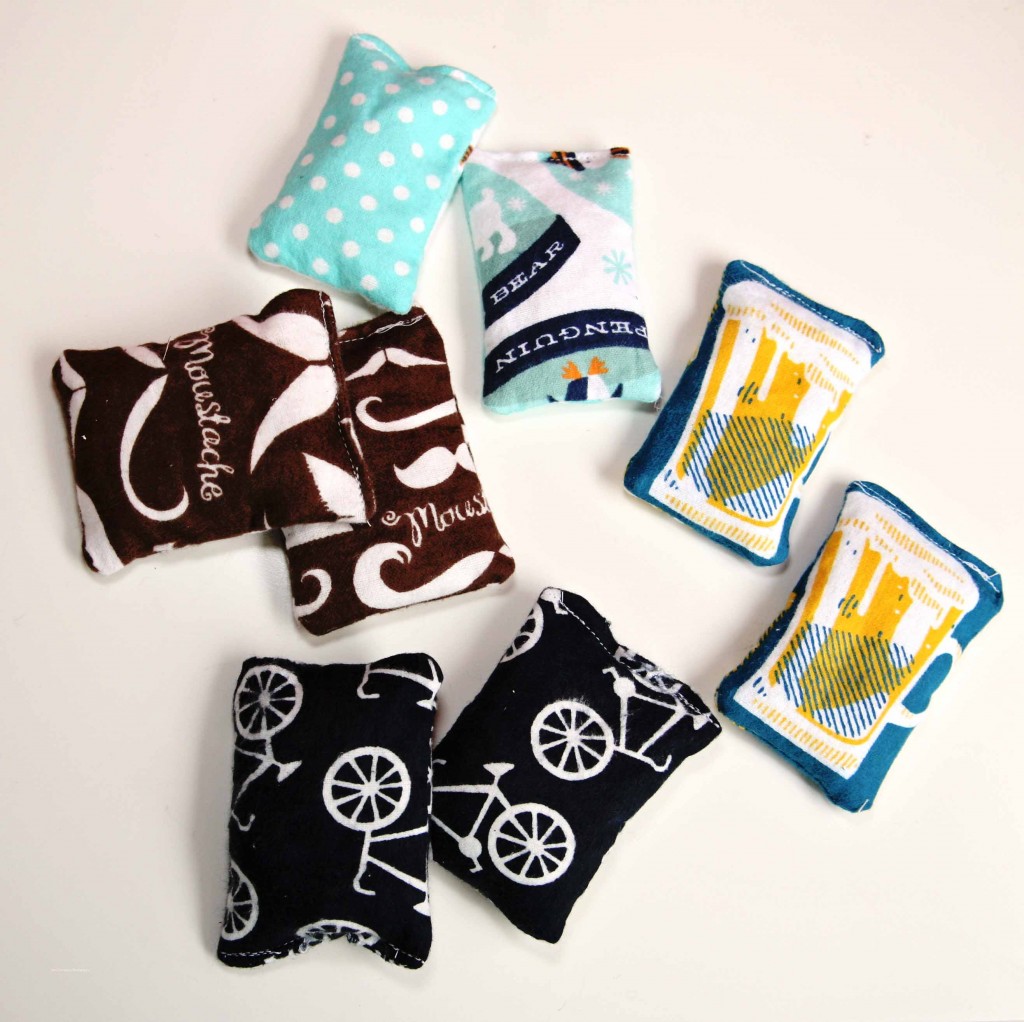 IMG_8793 IMG 8793 1024x1022 12 Days of Handmade DIY Flannel Heating Packs & Hand Warmers