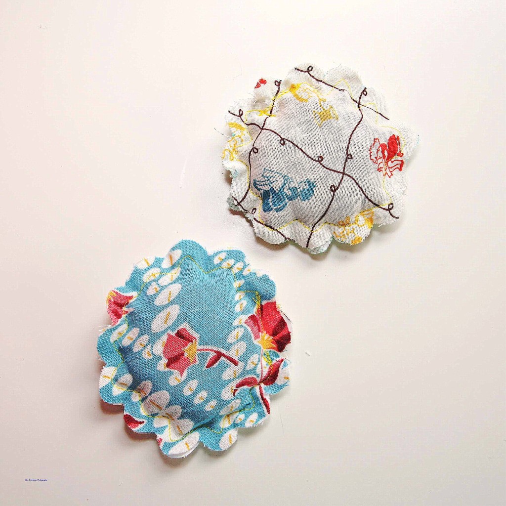 IMG_8805b IMG 8805b 1024x1024 12 Days of Handmade Gifts Vintage Feedsack Sachets