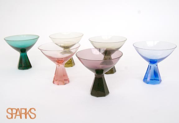 Mod 1950s champagne glasses il fullxfull.343447827 Favorite Vintage Finds of the Week December 31st