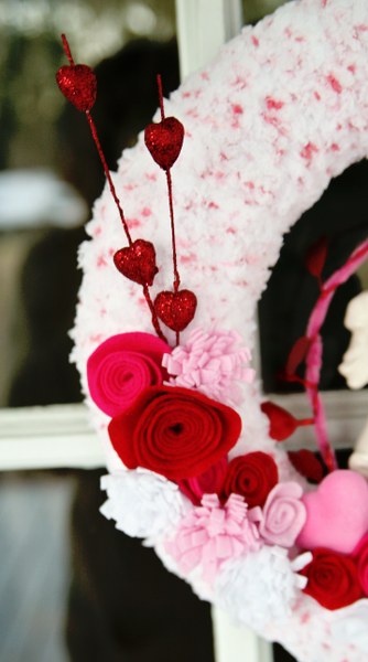 IMG_0481_334x600 IMG 0481 334x600 14 Days of Love Valentines Yarn Wreath