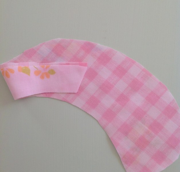 IMG_0856_628x600 IMG 0856 628x600 DIY Spring Peter Pan Collar from Vintage Sheets