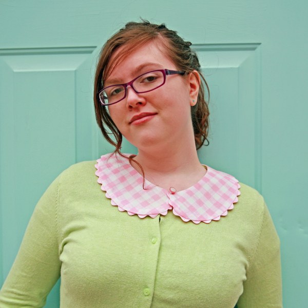IMG_2234_600x600 IMG 2234 600x600 DIY Spring Peter Pan Collar from Vintage Sheets