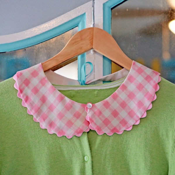 IMG_2245_599x600 IMG 2245 599x600 DIY Spring Peter Pan Collar from Vintage Sheets