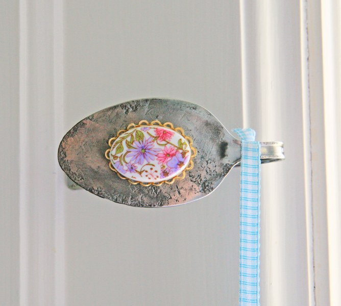 IMG_2421_668x600 IMG 2421 668x600 DIY Vintage Spoon Curtain Tie Backs