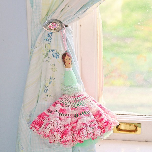 IMG_2471_597x600 IMG 2471 597x600 DIY Sweet Southern Belle Tassels