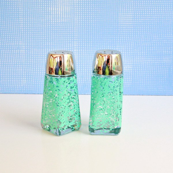 IMG_2537_600x600 IMG 2537 600x600 DIY Retro Scribble Painted Glassware