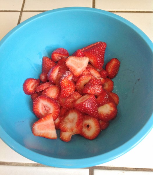IMG_1317_526x600 IMG 1317 526x600 Spring Recipe Strawberry Yum Yum Cake
