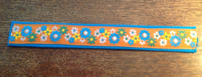 IMG_1514_800x304 IMG 1514 800x304 DIY Easy Vintage Ribbon Keychain