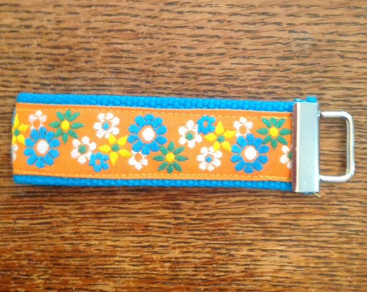 IMG_1519_753x600 IMG 1519 753x600 DIY Easy Vintage Ribbon Keychain