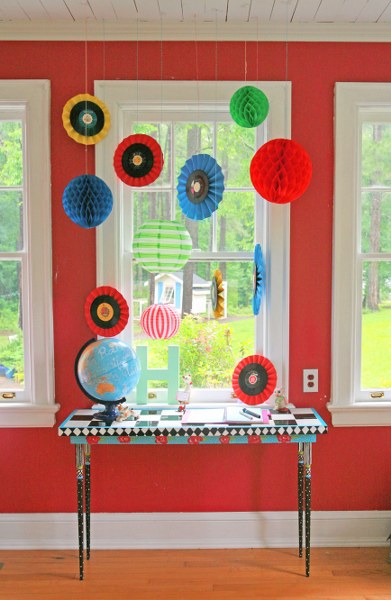 IMG_4127_391x600 IMG 4127 391x600 DIY Upcycled Record Medallions